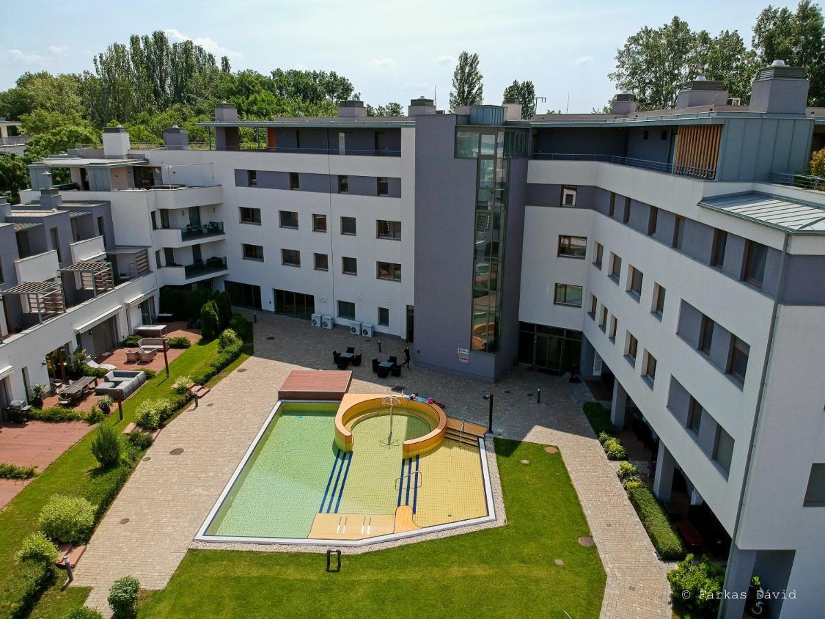 Silver Delux Apartman Balatonfured Exterior photo