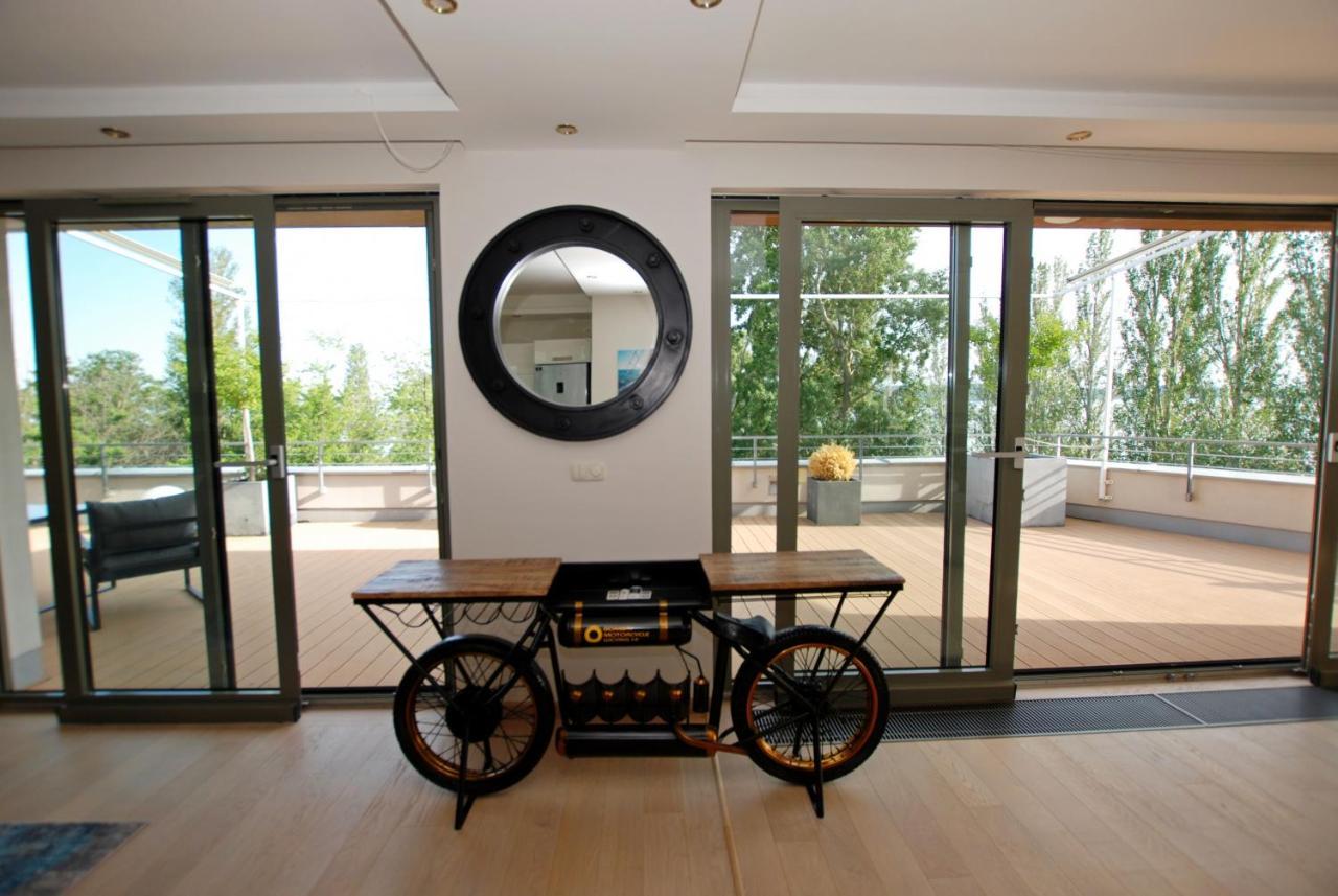 Silver Delux Apartman Balatonfured Exterior photo